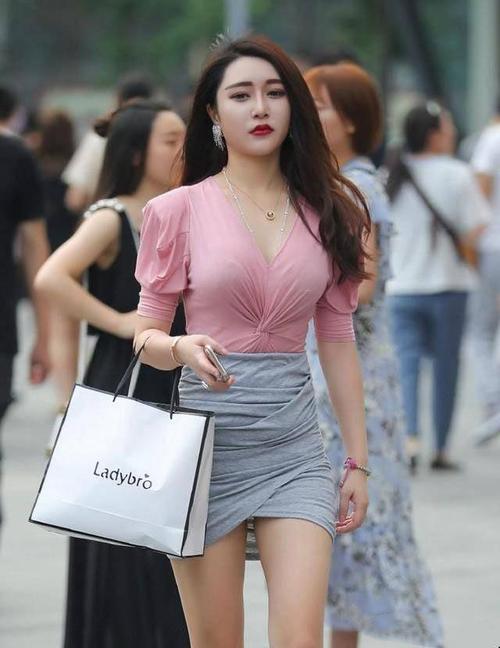 三级毛片播放